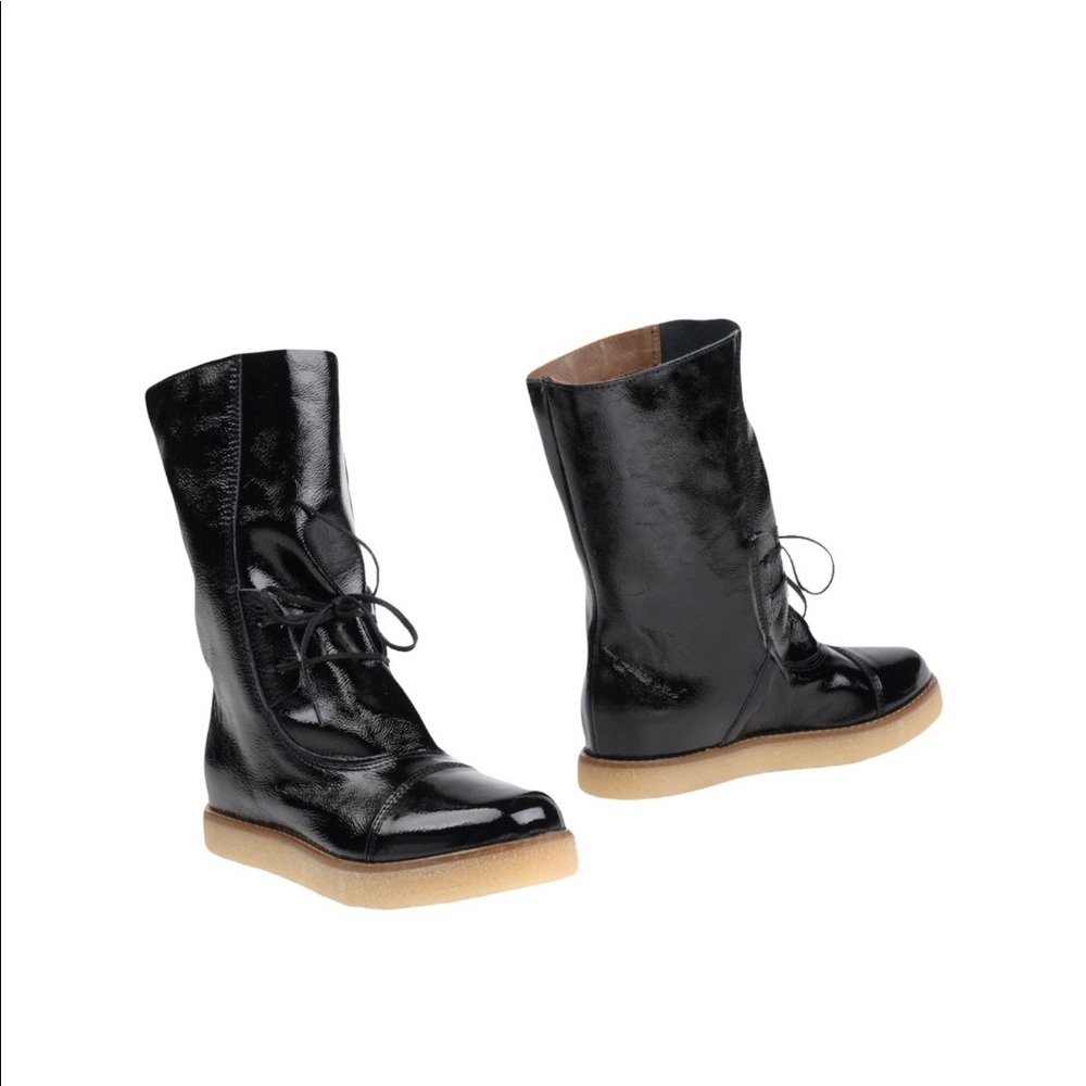 Lilimill patent leather ankle boots